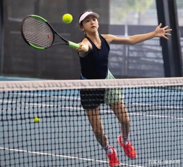 加盟后的首 加盟后的首