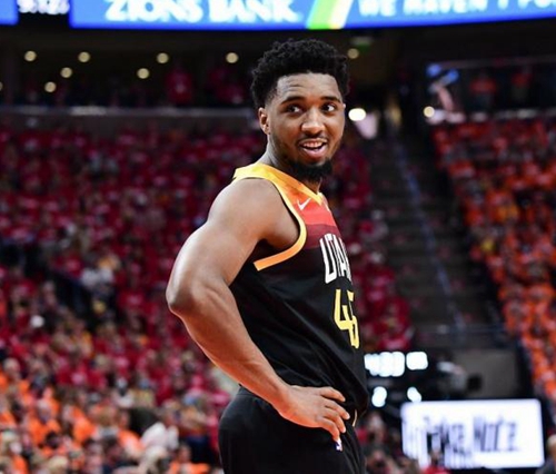 讨论焦点不 讨论焦点不