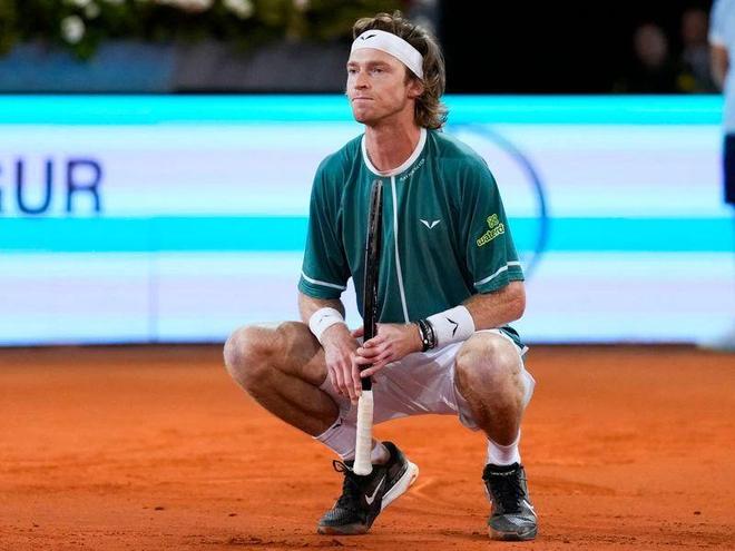 持在联盟前 持在联盟前